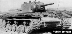 Советский тяжелый танк КВ-1