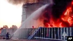 Пожар на одной из российских НПЗ, иллюстративное фото 