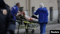 Пострадавший при взрыве в метро в Санкт-Петербурге