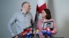 Светлана Тихановская встречается с освобожденными белорусскими политзаключенными, в числе которых ее супруг Сергей Тихановский