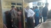 Diňle: Ahalda ilata arzan bahadan çäkli möçberde satylýan doňdurylan et üçin dükanlarda uly nobatlar döredi