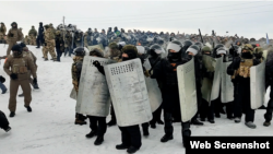 Баймактагы протестларда полиция вәкилләре, 2024 елнң 17 феврале